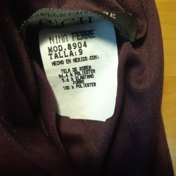 Beautiful Purple Sleeveless lined Dress with accented neck Size 9 - Picture 4 of 7